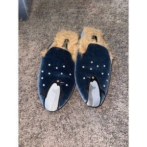 Wendy Williams furry penguin slippers
